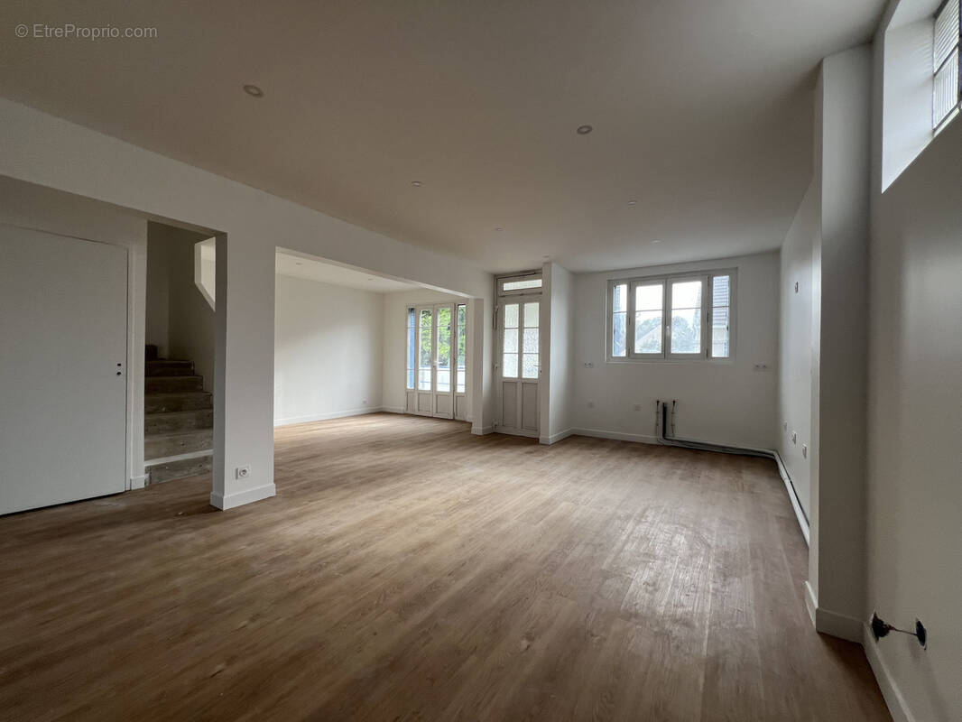 Maison à CARRIERES-SUR-SEINE