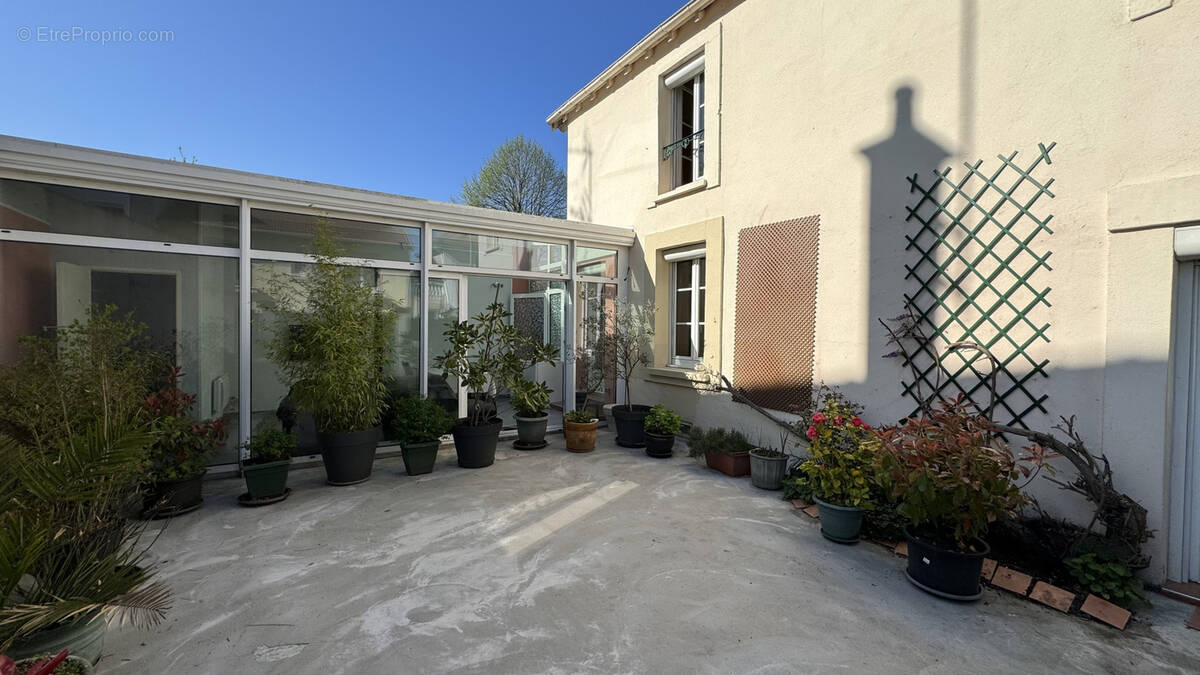 Maison à BELLERIVE-SUR-ALLIER