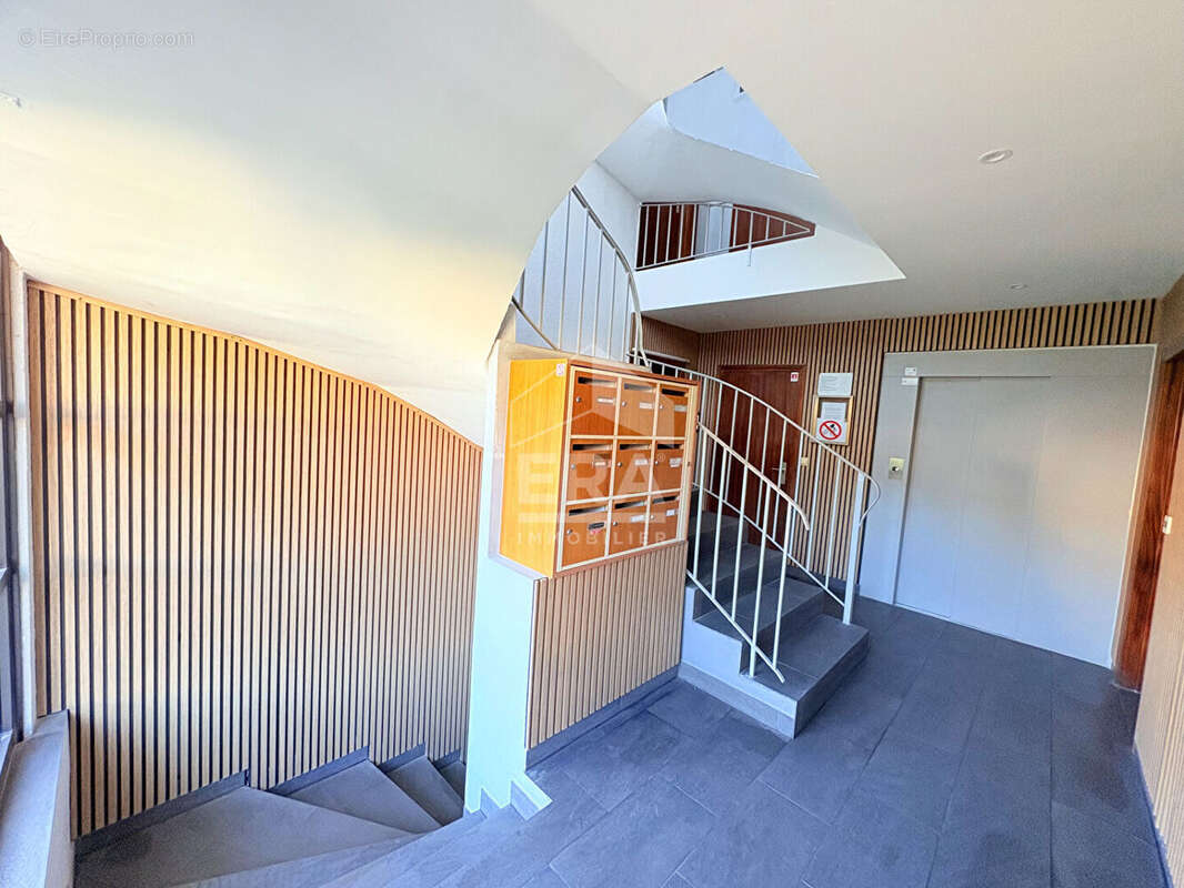 Appartement à VENCE