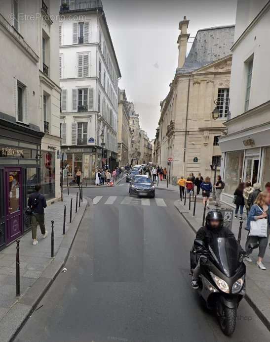 Commerce à PARIS-3E