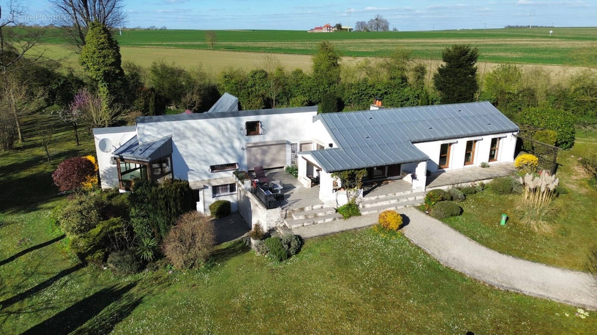 Maison à CREPY-EN-VALOIS