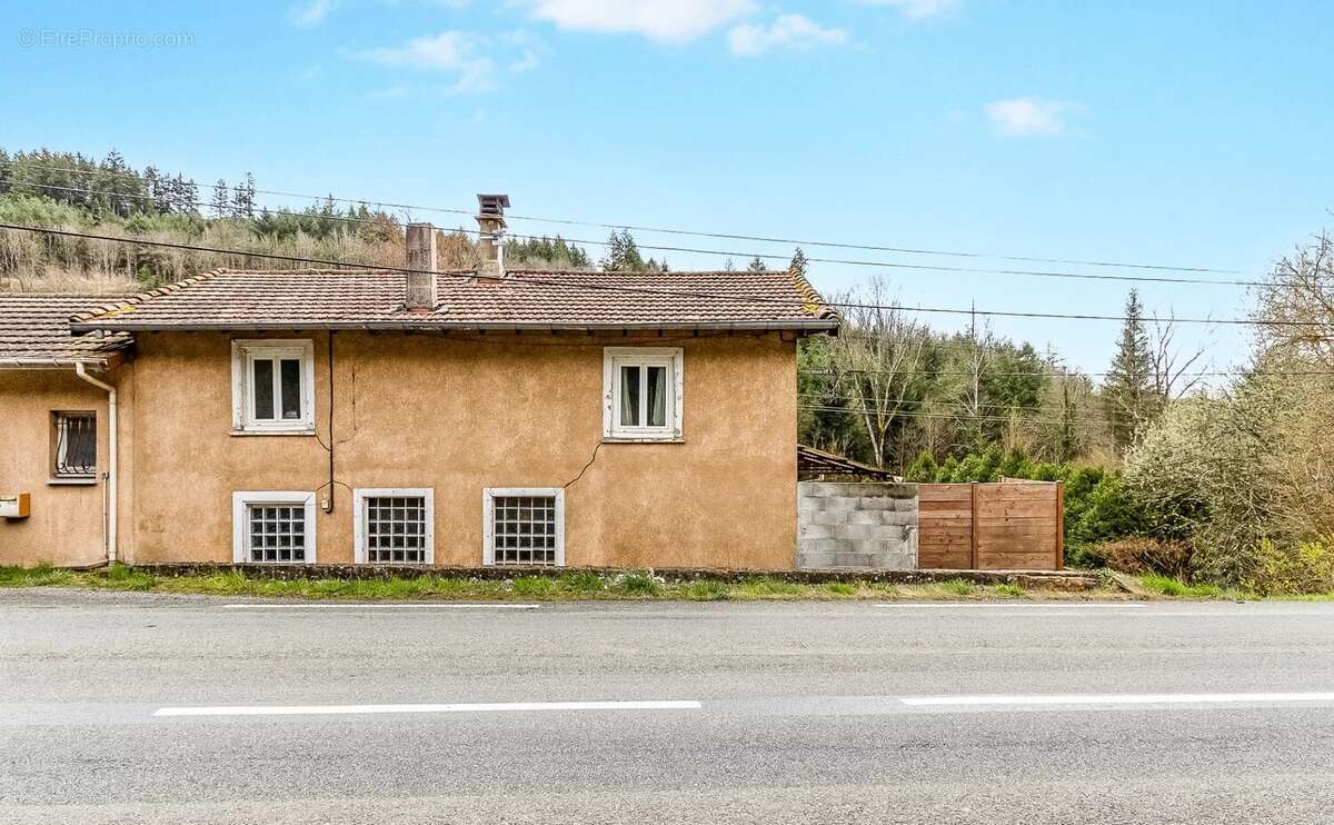 Maison à SAINT-NIZIER-D&#039;AZERGUES