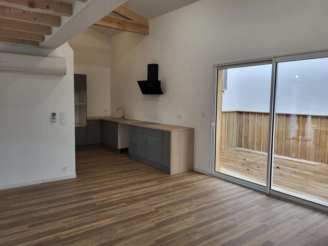 Photo 2 - Maison à LEOGNAN