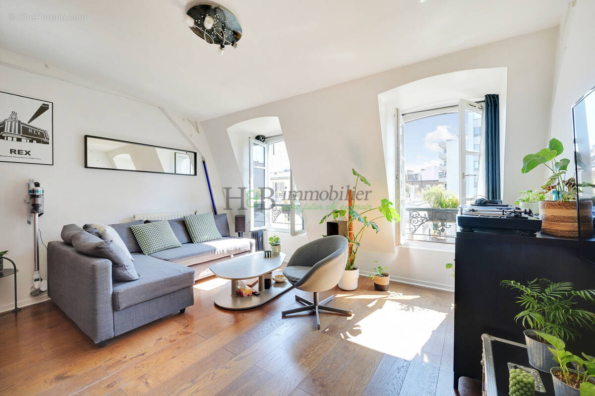 Appartement à PARIS-11E