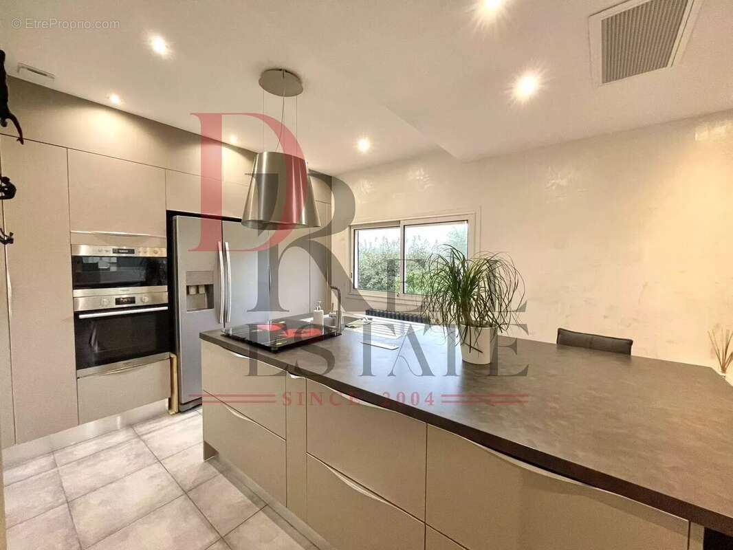 Appartement à VENCE