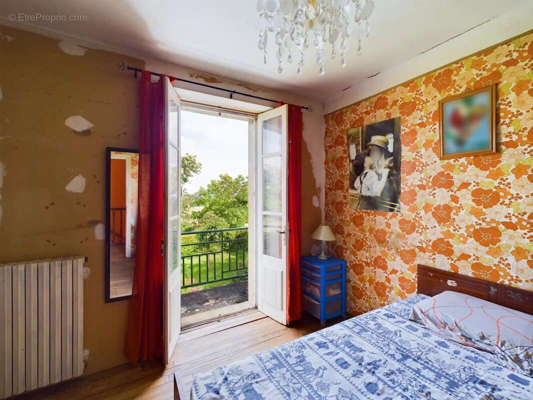 Maison à RIEUPEYROUX