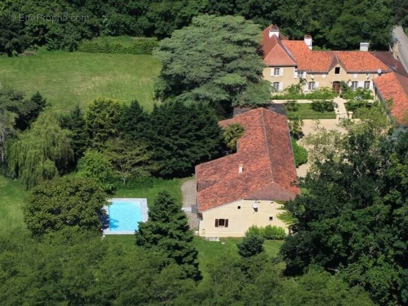 Maison à MADIRAN