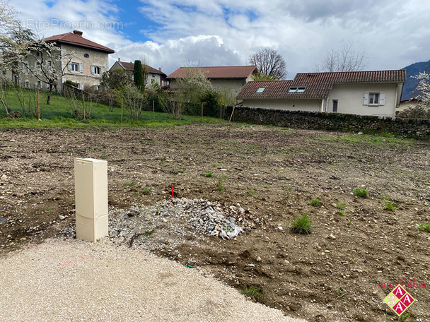 Terrain à LE TOUVET