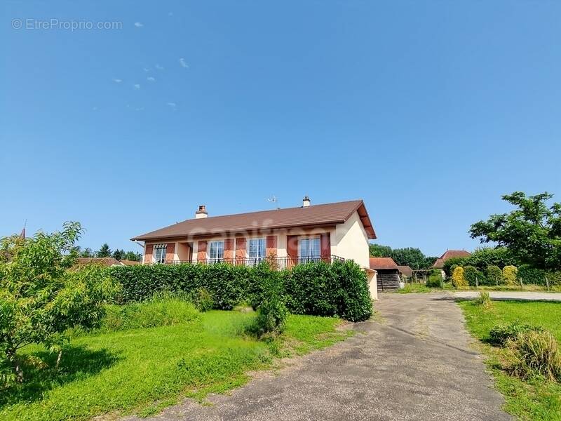 Maison à MERVANS