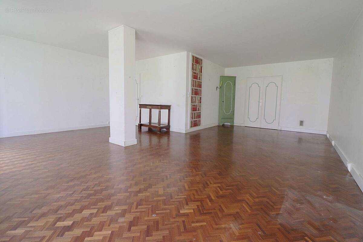 Appartement à VERSAILLES
