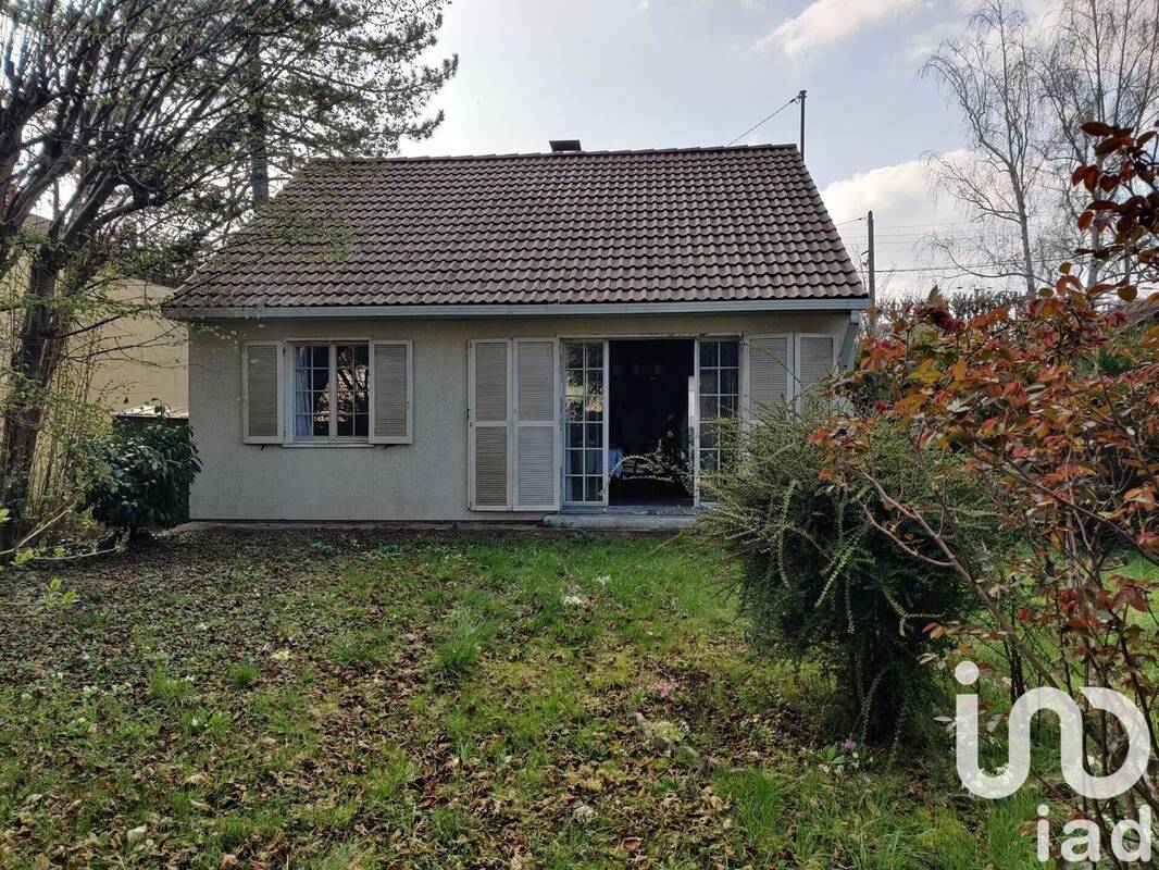 Photo 1 - Maison à CHAMPS-SUR-MARNE