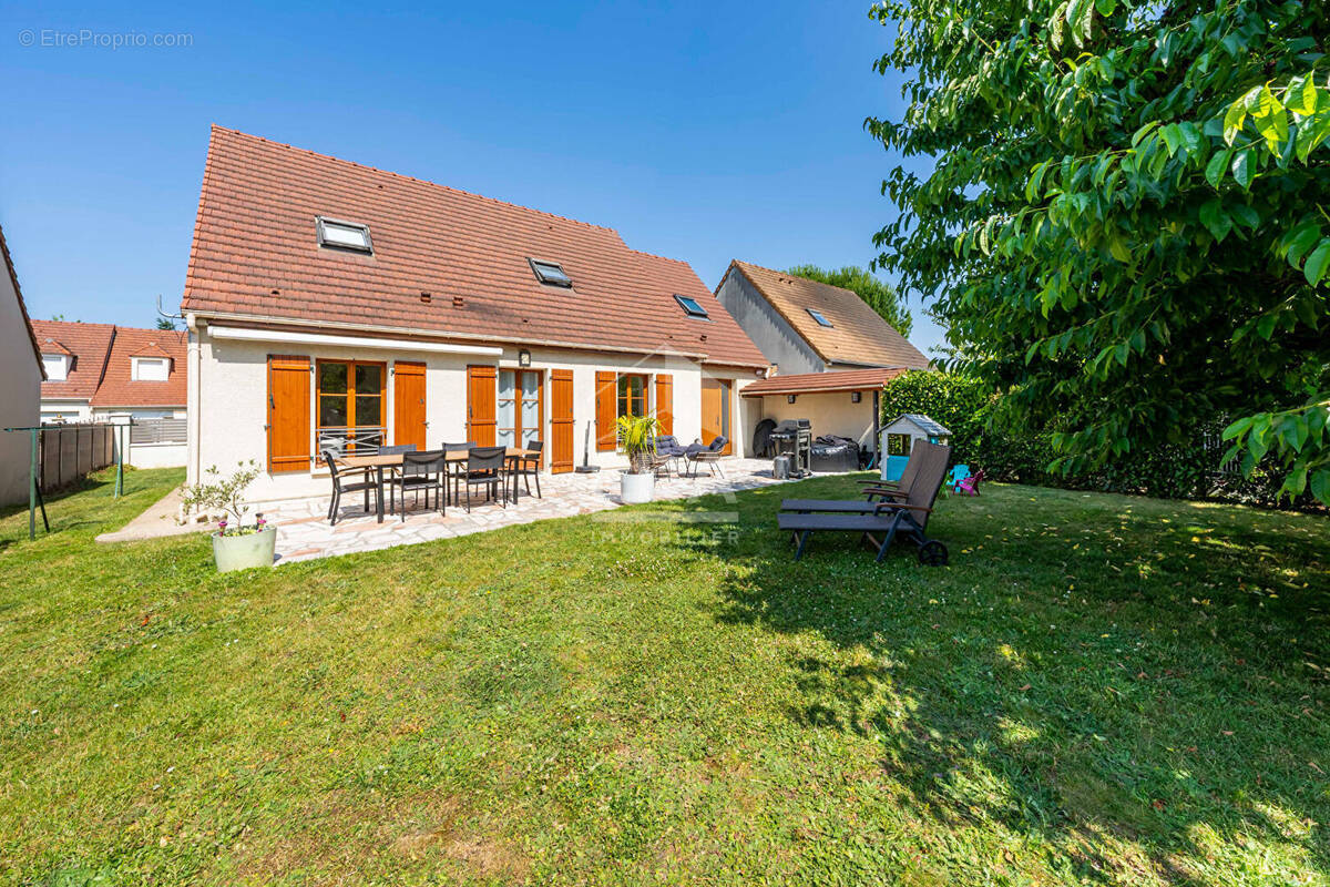 Maison à BALLANCOURT-SUR-ESSONNE