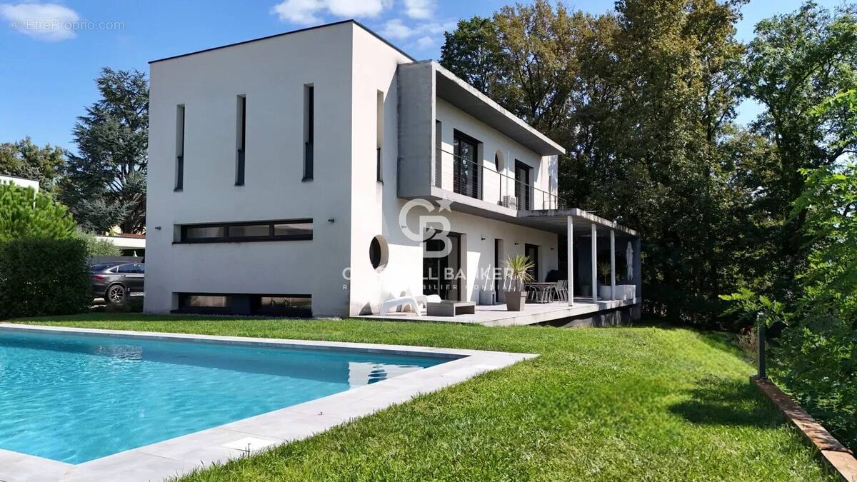 Maison à SAINTE-FOY-LES-LYON