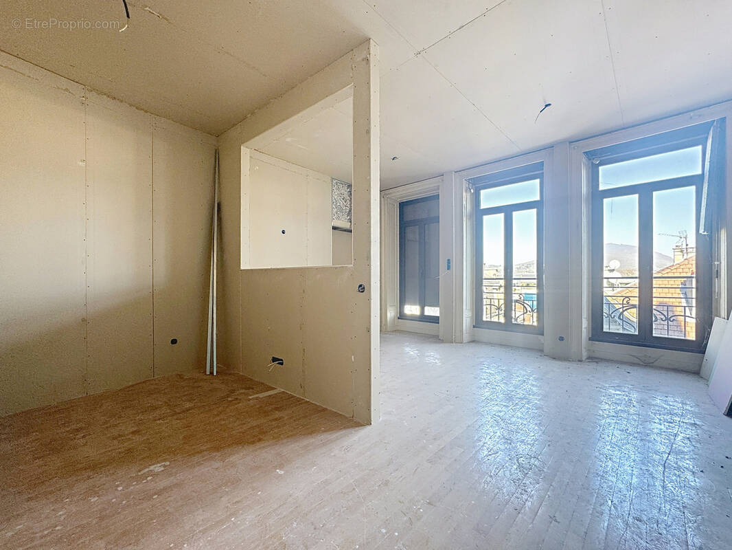 Appartement à AIX-LES-BAINS