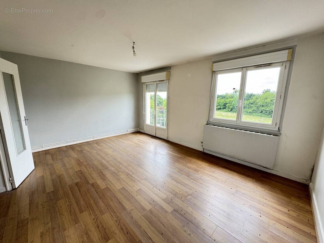 Appartement à SAINTES