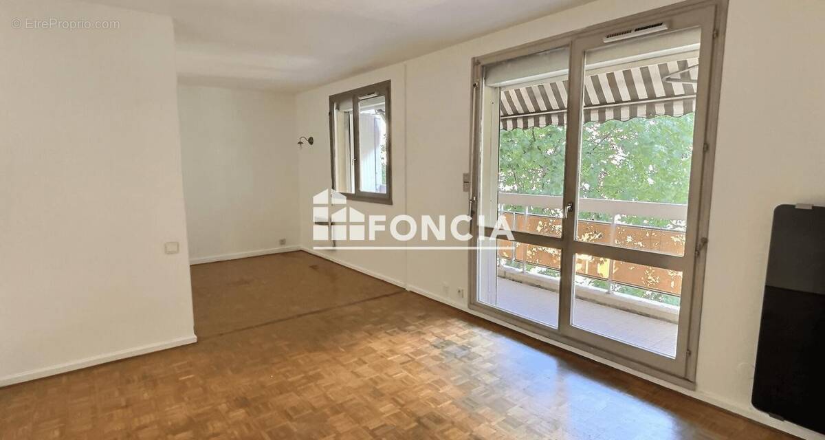 Appartement à LYON-7E