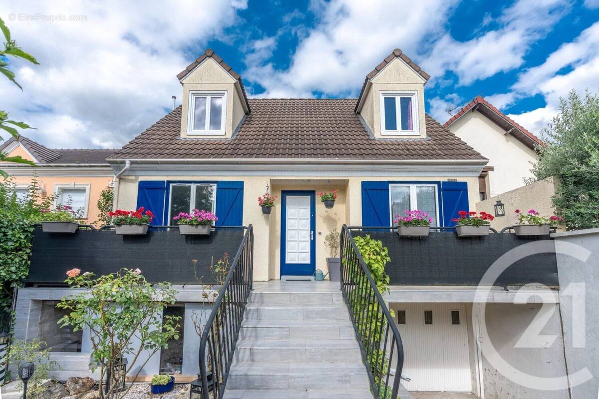 Maison à CHAMPIGNY-SUR-MARNE