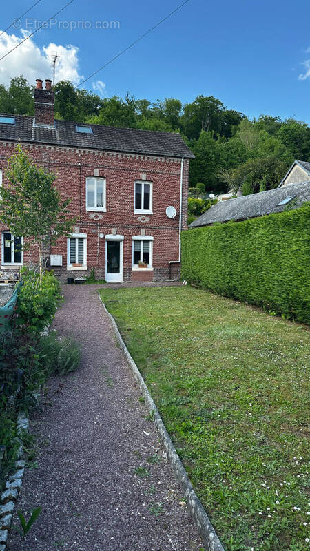 Maison à NOTRE-DAME-DE-BONDEVILLE