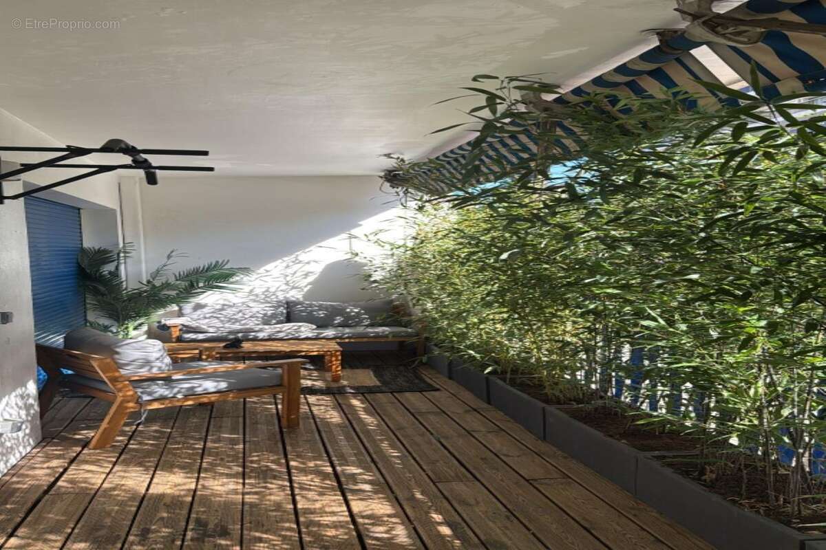 Appartement à LE CANNET