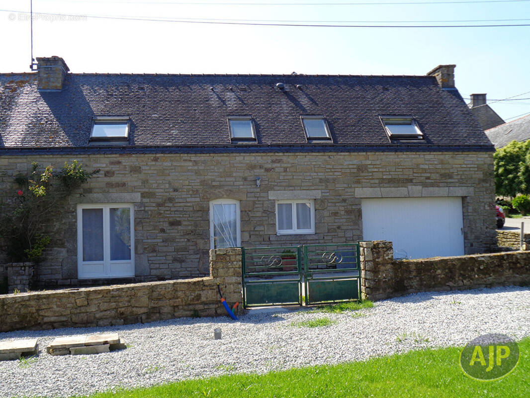 Maison à PLUMELEC