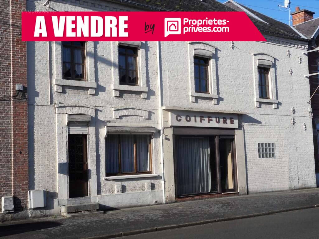 Maison à AVESNES-SUR-HELPE