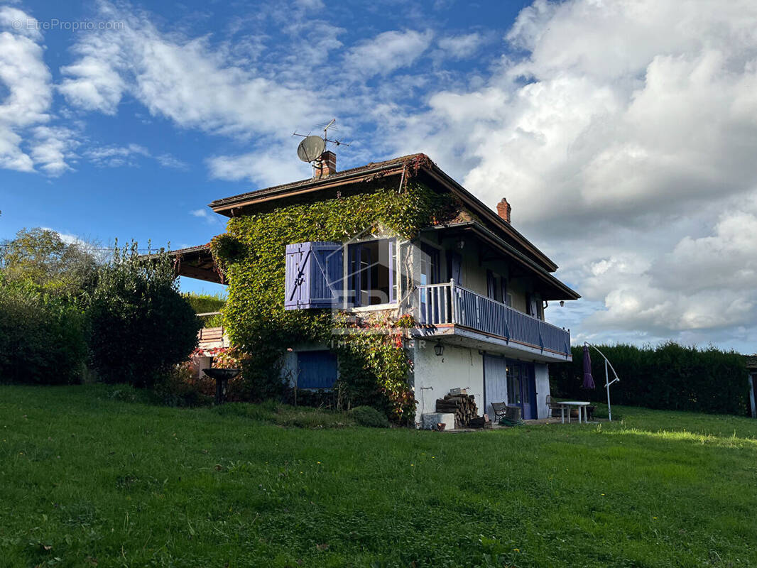 Maison à MEXIMIEUX