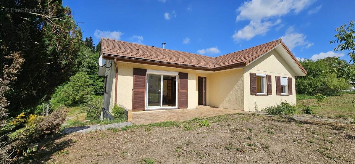 Maison à HADOL