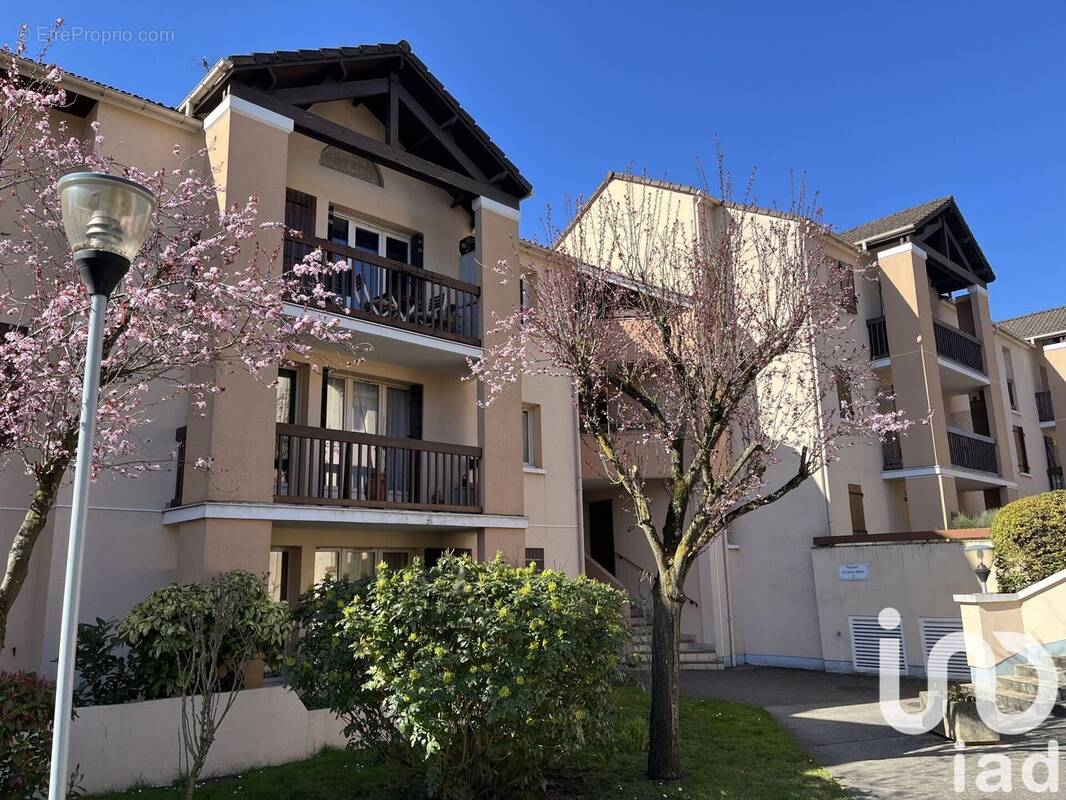 Photo 1 - Appartement à LIVRY-GARGAN