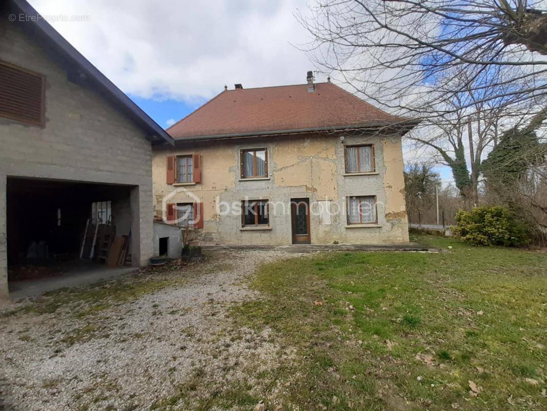Maison à LES ABRETS