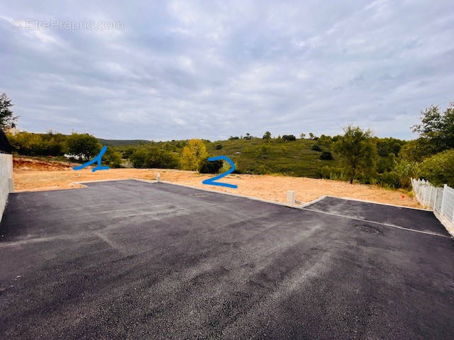Terrain à COMBAILLAUX