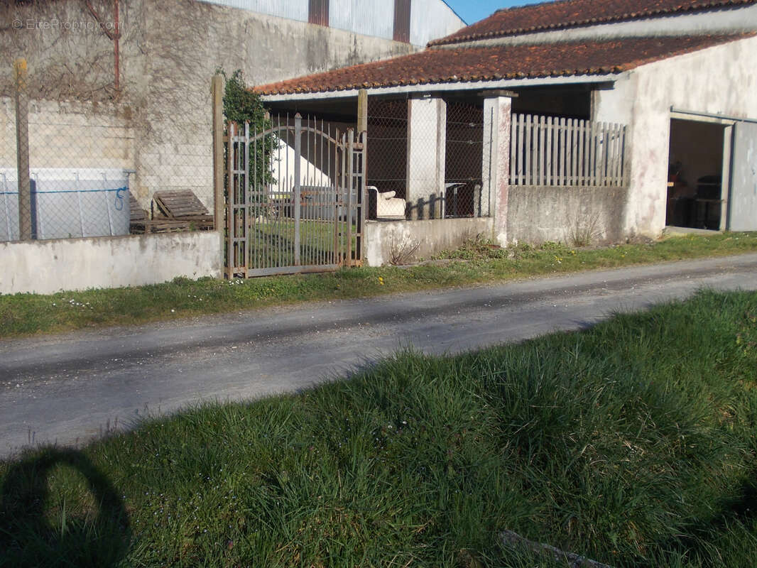 Maison à SAINTE-SEVERE