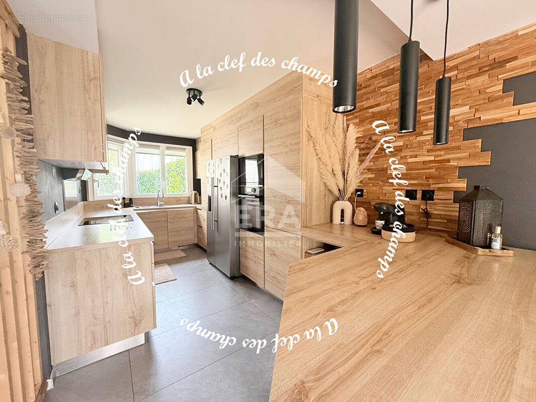 Maison à GIF-SUR-YVETTE