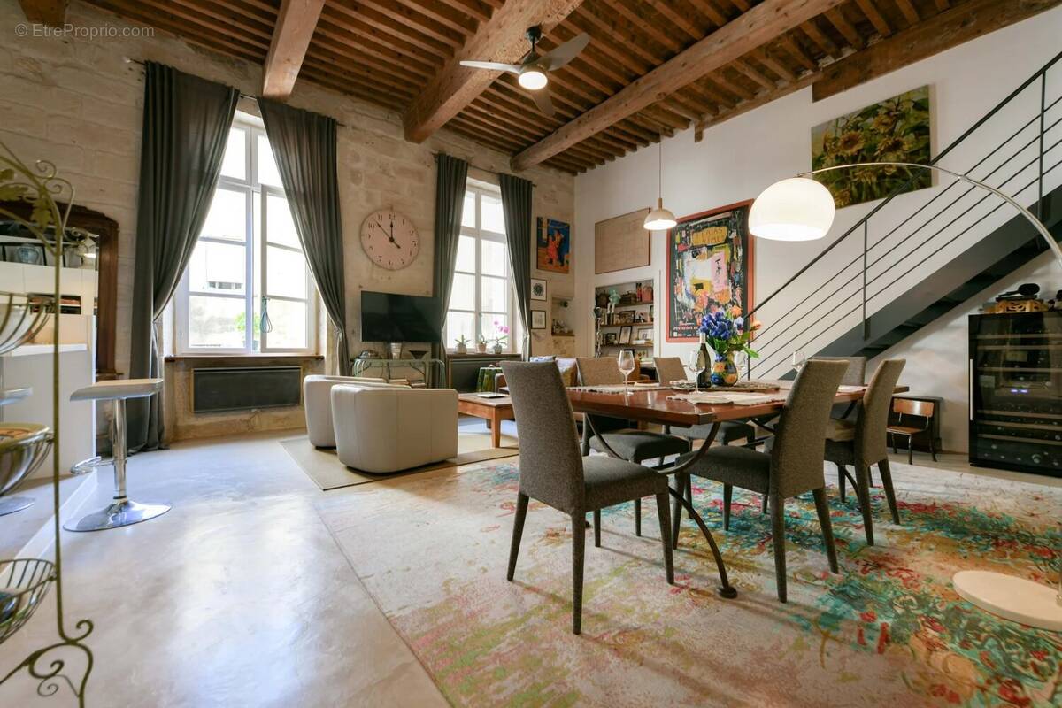 Appartement à UZES