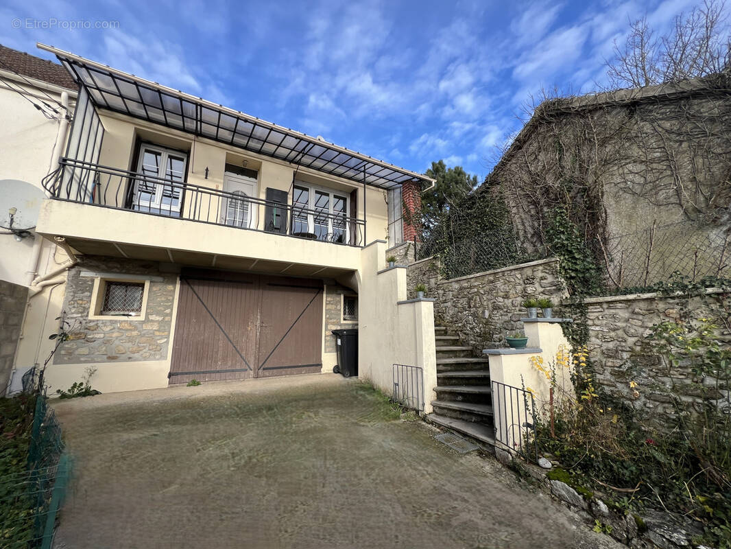 Maison à NANTEUIL-LE-HAUDOUIN