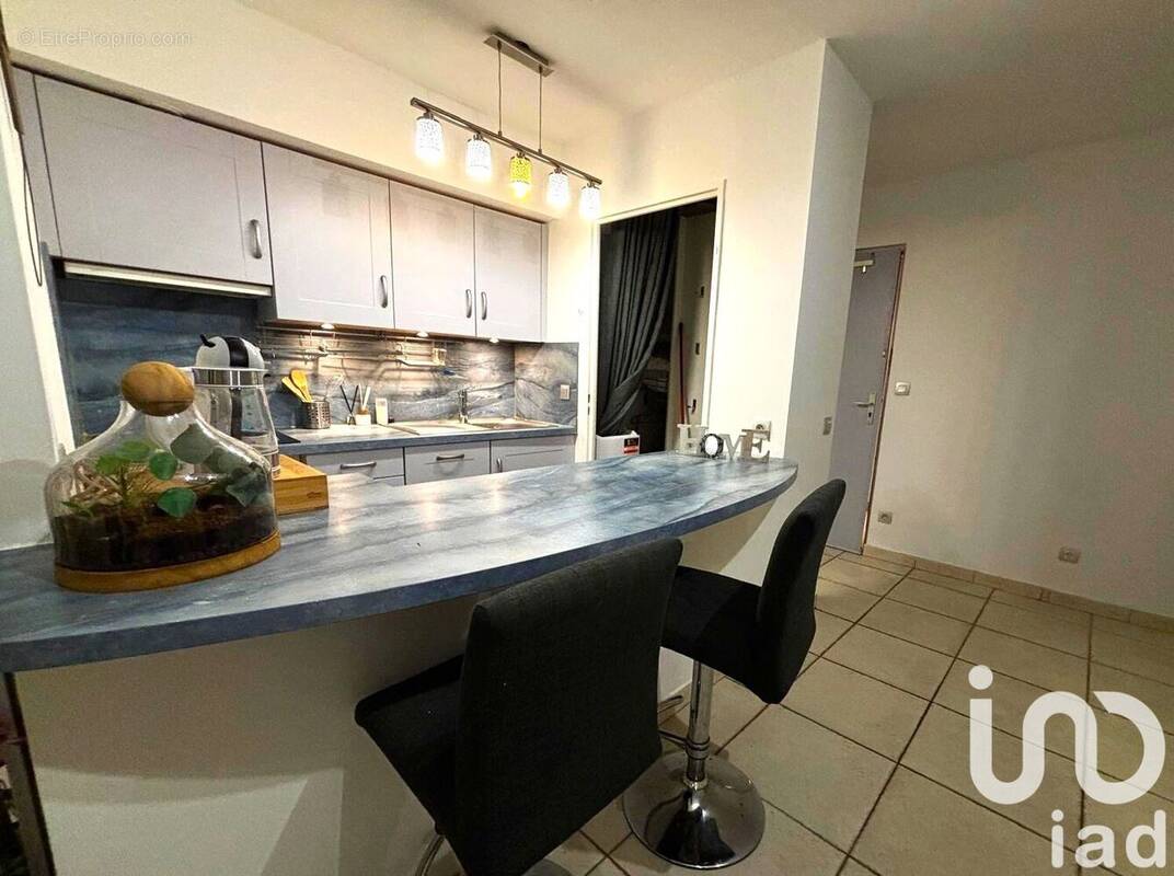 Photo 1 - Appartement à ROQUEBRUNE-SUR-ARGENS