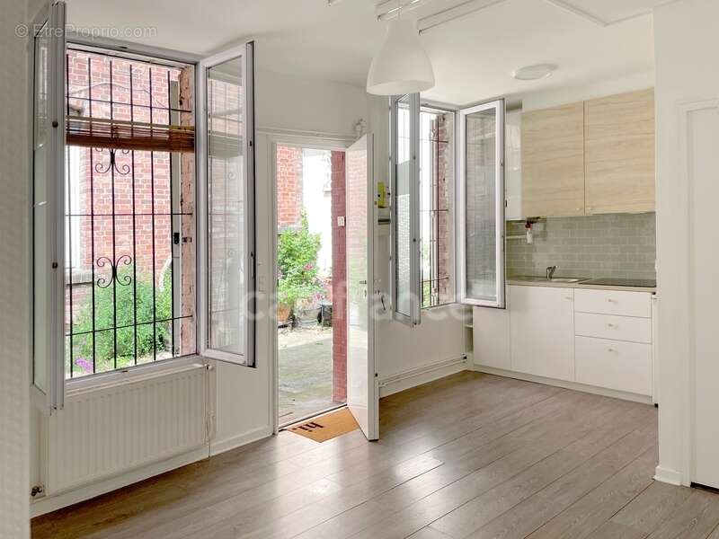 Appartement à LE PRE-SAINT-GERVAIS