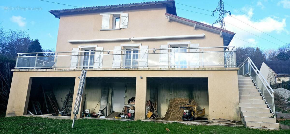 Maison à LE PALAIS-SUR-VIENNE