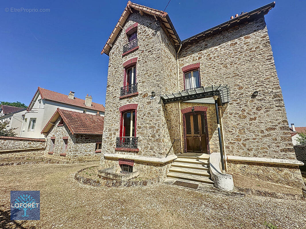 Maison à LONGPONT-SUR-ORGE