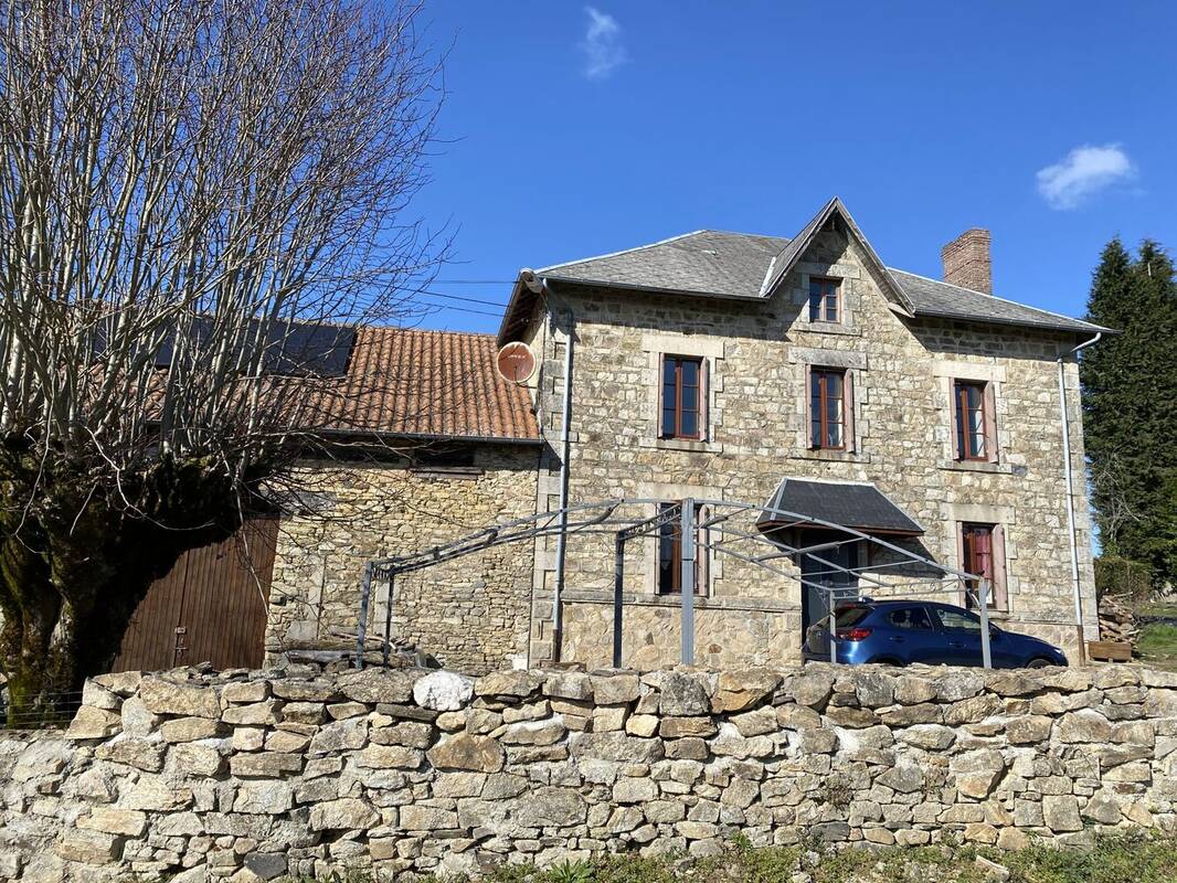 Maison à LINARDS