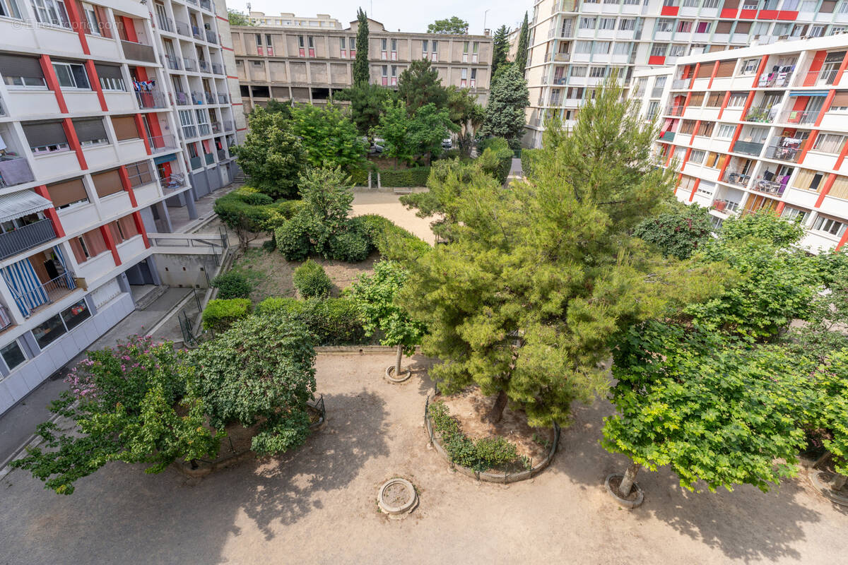 Appartement à MARSEILLE-3E
