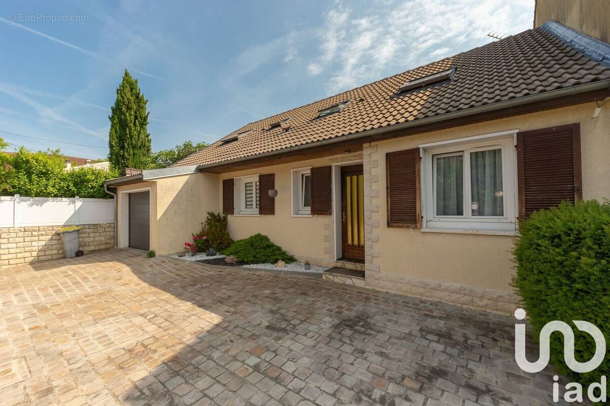 Photo 1 - Maison à NOISY-LE-GRAND