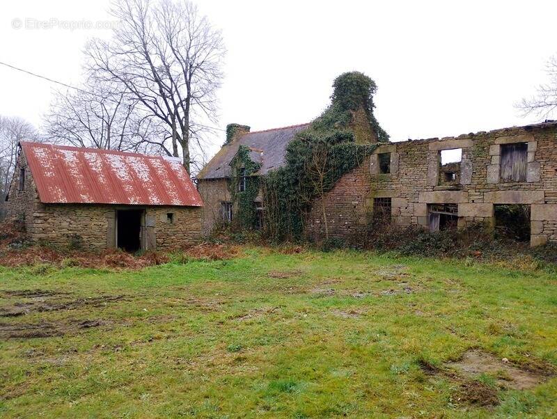 Maison à GOMENE