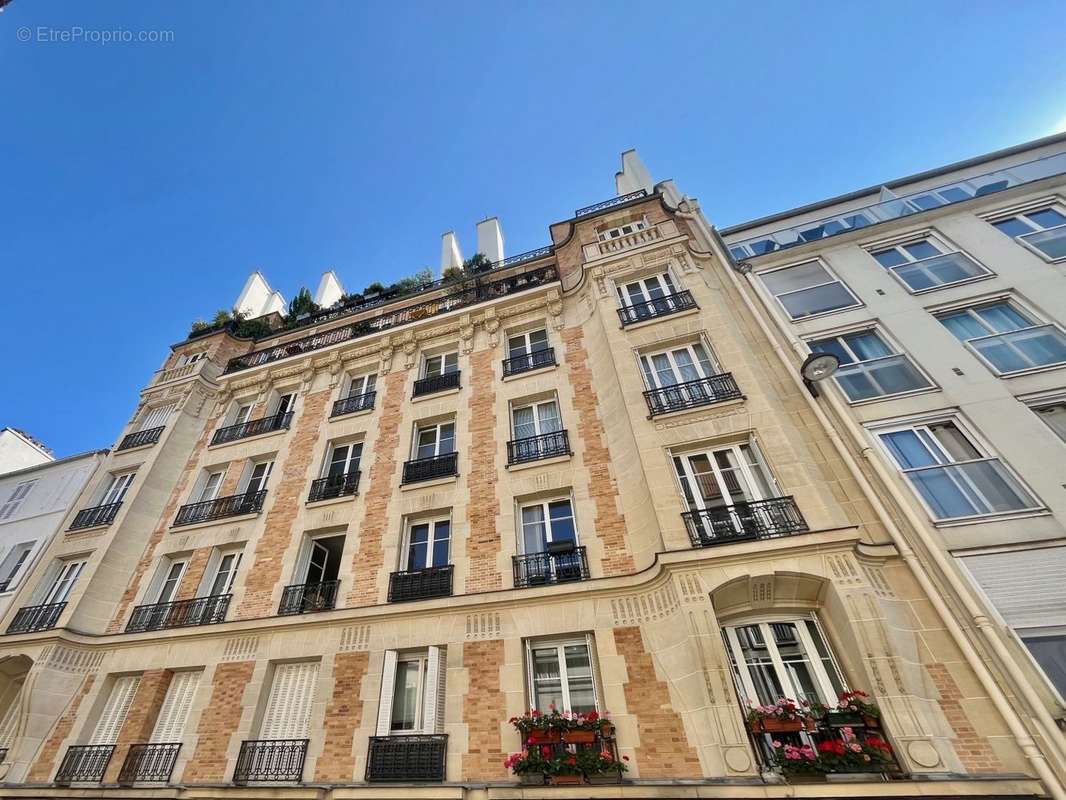 Appartement à PARIS-18E