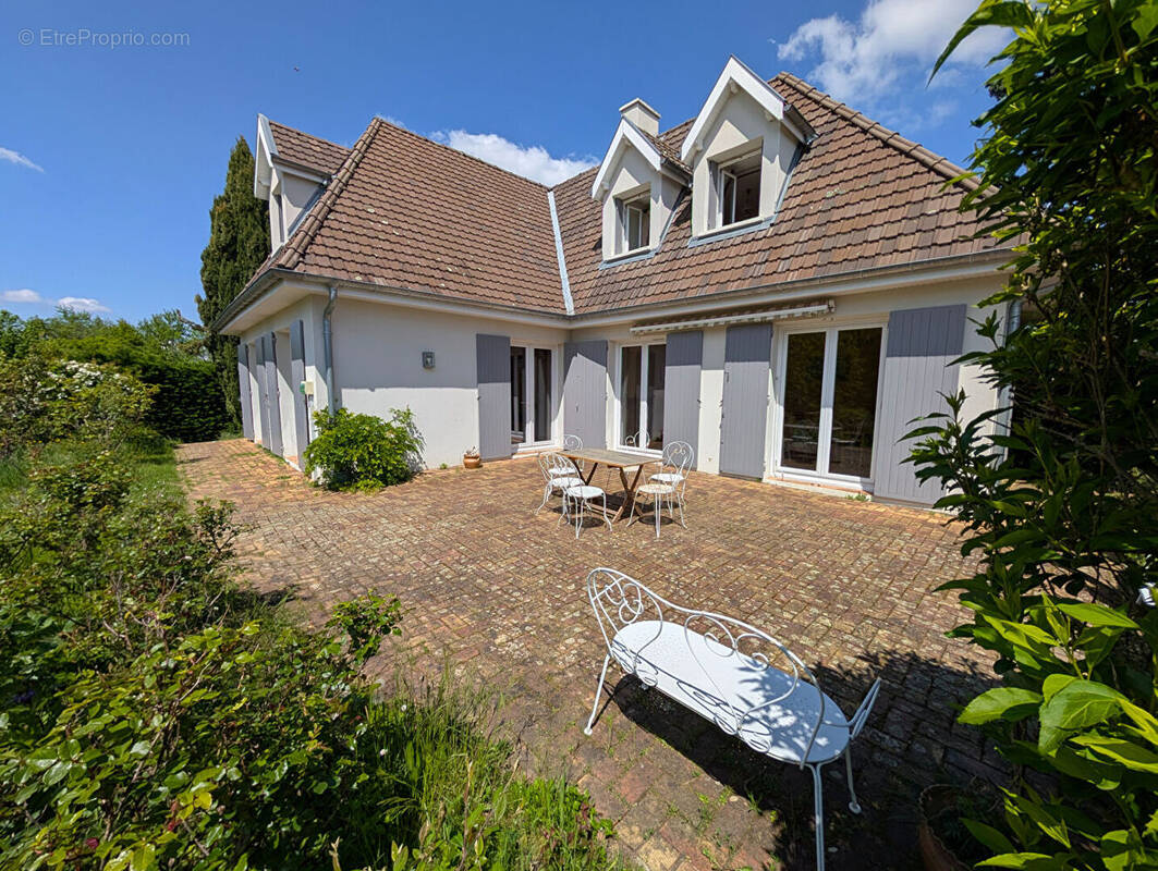 Maison à JARDIN