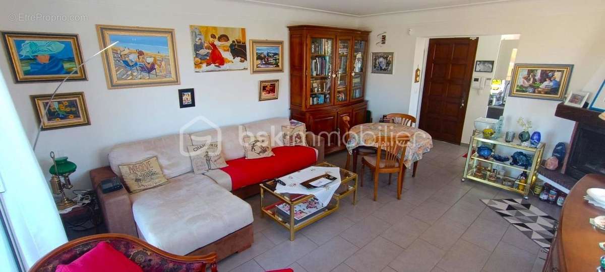 Appartement à SIX-FOURS-LES-PLAGES
