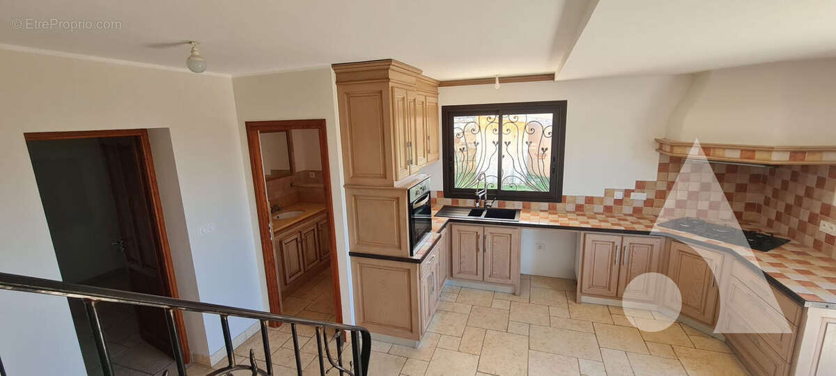 Maison à LORGUES