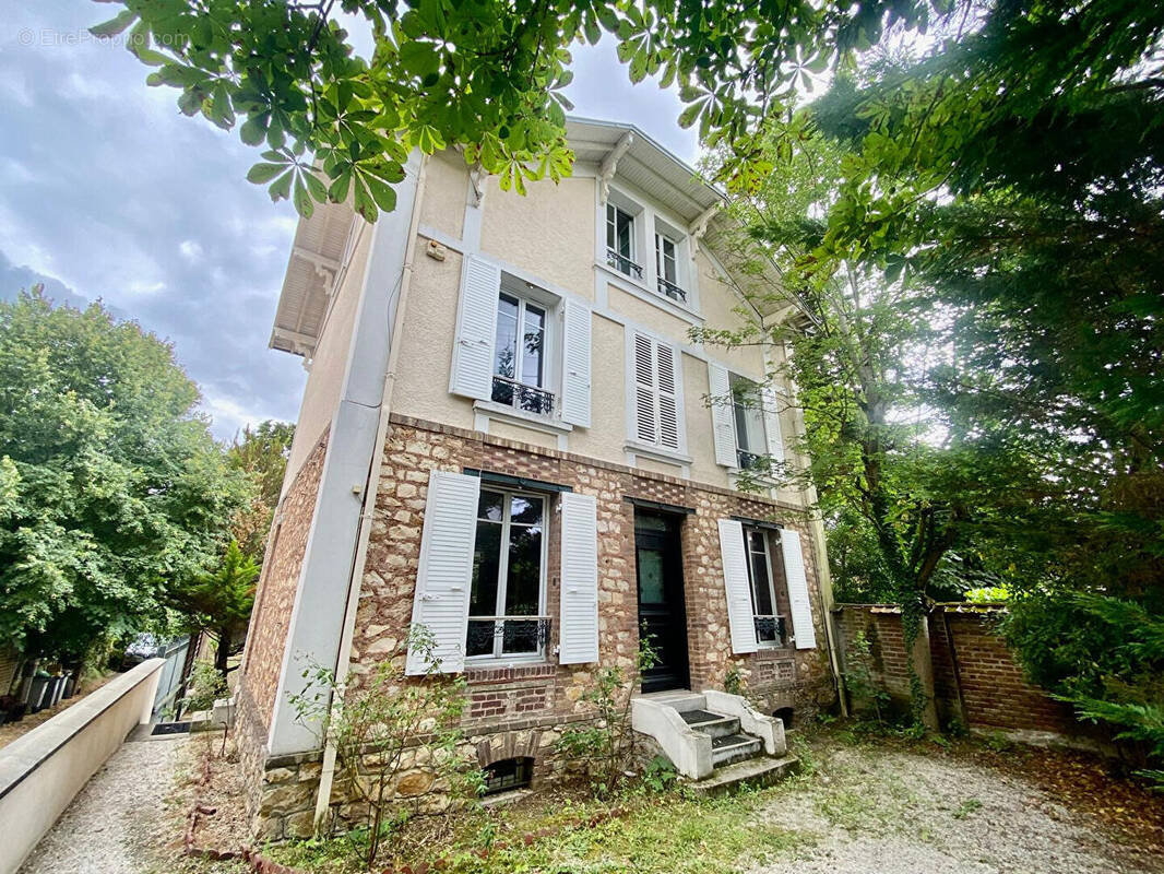 Maison à SAINT-LEU-LA-FORET