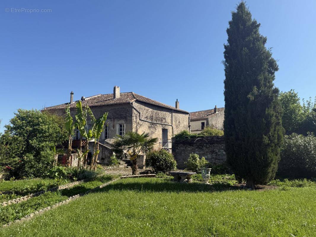 Maison à AUVILLAR