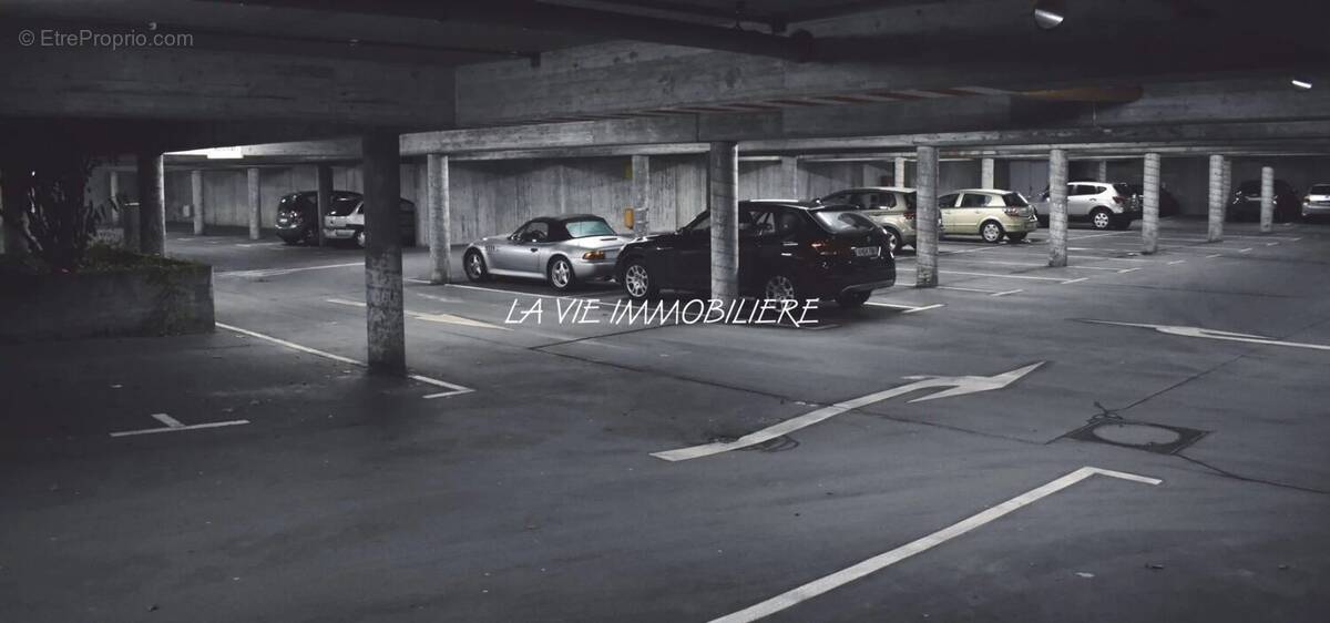 Parking à PARIS-6E