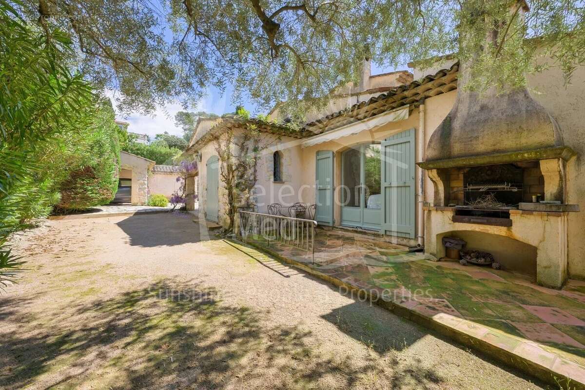 Maison à MOUGINS